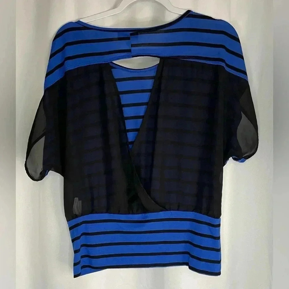 By & By top sheer‎ back - Picture 3 of 3